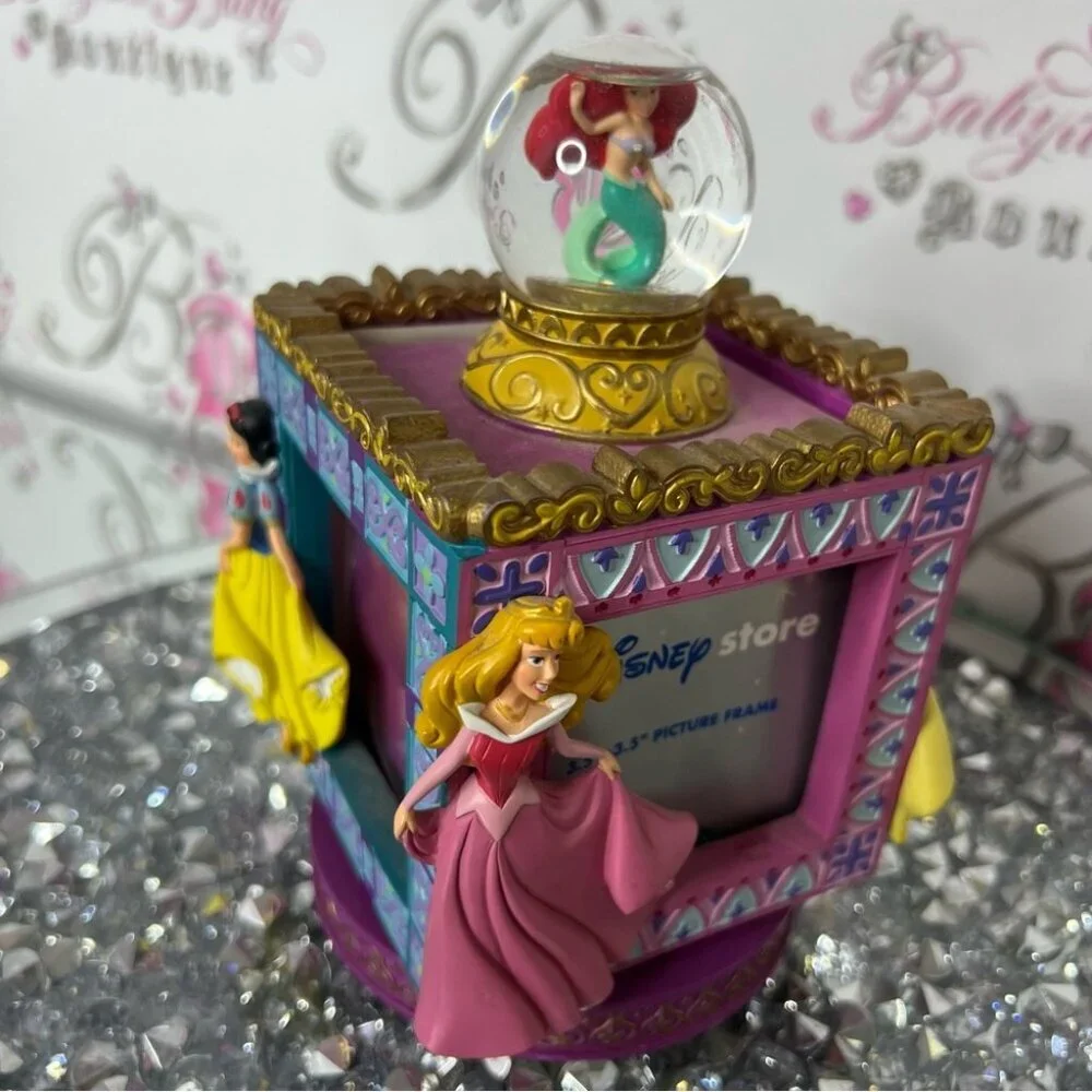 Disney Store picture frame spinable princesses rare Princess Picture Frame globe